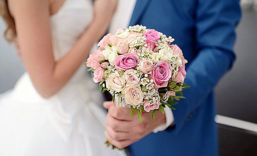 Money saving ideas for wedding flowers | | Via Modem